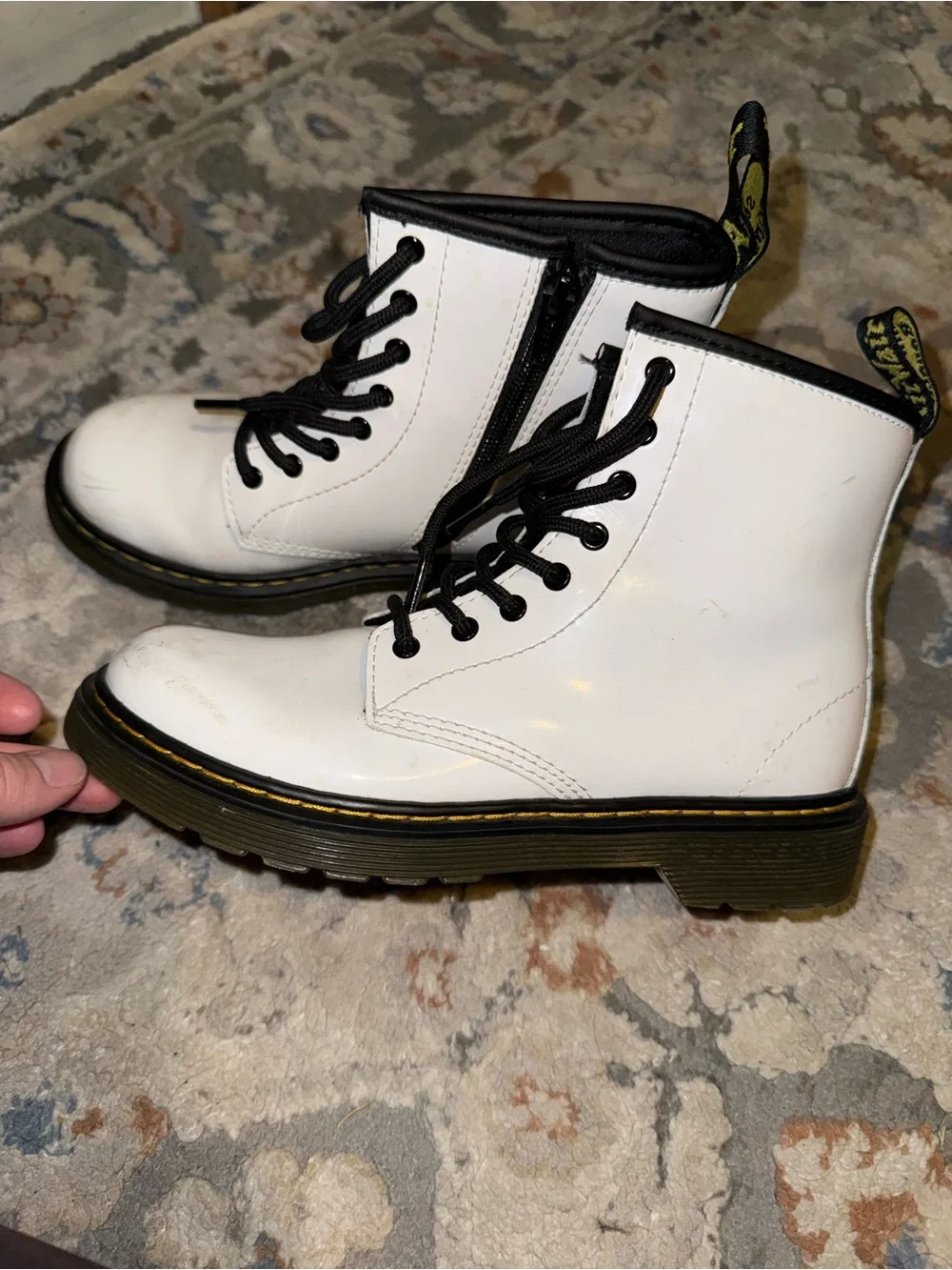 Kids white Dr.martens